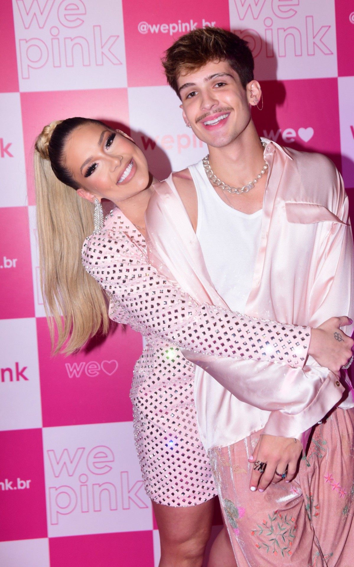 Virg&iacute;nia Fonseca e Jo&atilde;o Guilherme