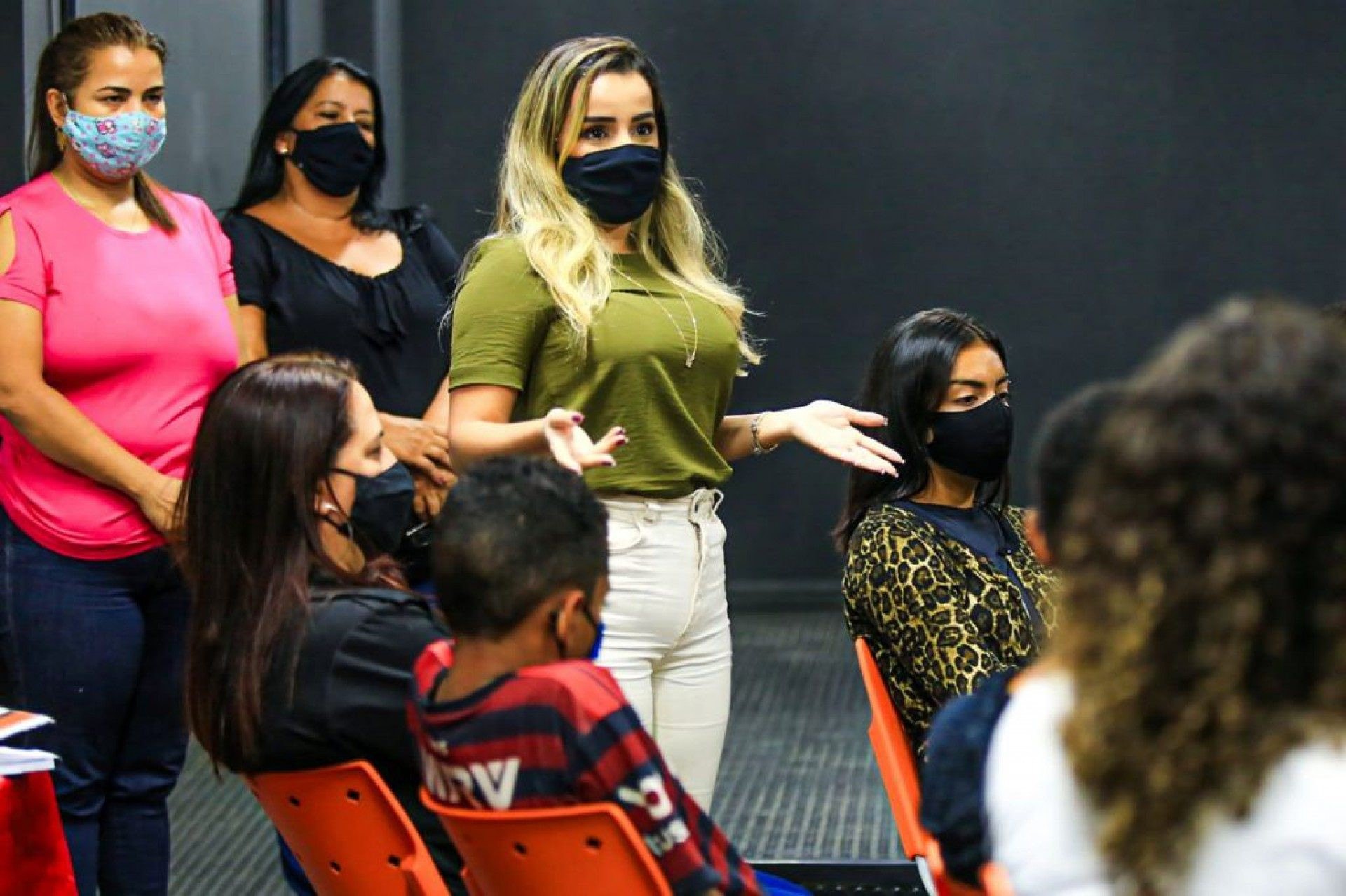 Secretária Brenda Carneiro destacou a importância da reflexão no dia a dia - Divulgação