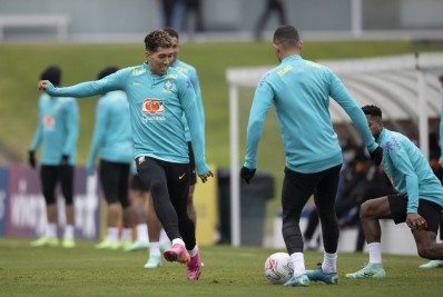 Com 'ingleses' convocados, CBF aguarda aval da Fifa e do Reino Unido para anunciar lista