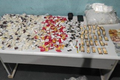 PM apreende drogas no bairro Santa Inês, em Volta Redonda