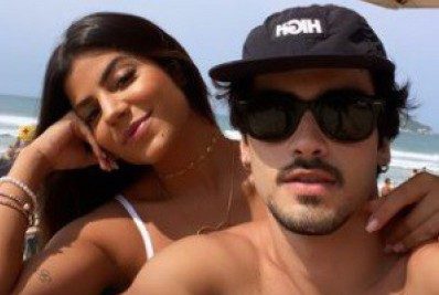 Hariany publica foto com novo namorado