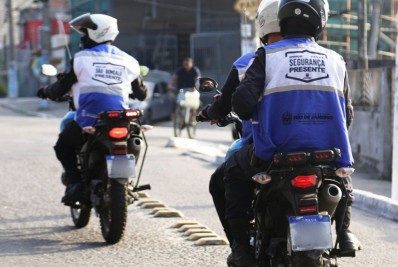 Policial militar é baleada por criminosos durante patrulhamento em São Gonçalo