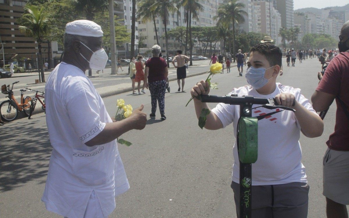 Caminhada em defesa da liberdade Religiosa em Copacabana neste Domingo (19). - Marcos Porto/Agencia O Dia
