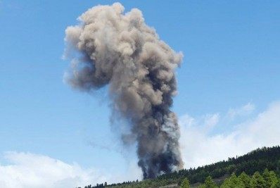 Vídeo: entra em erupção o vulcão que poderia ocasionar tsunami no Brasil