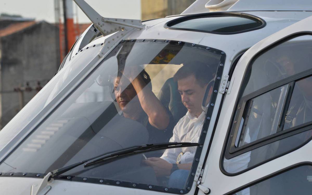 Sequestro de helic&oacute;ptero