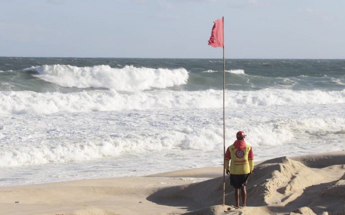 Ressaca atinge o litoral de Maricá a partir desta terça-feira (21/09)