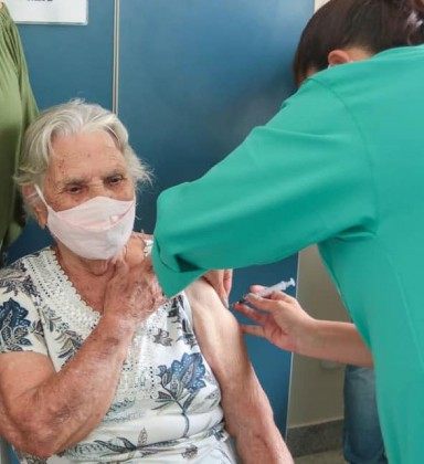 Saquarema inicia aplicação da dose de reforço em idosos - Divulgação