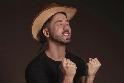 Rico Melquiades é condenado a indenizar mulheres após comentários e xingamentos misóginos