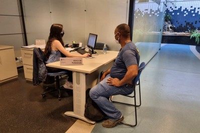 Banco de profissionais recebe currículos na CDL e Sincomércio de Nova Friburgo