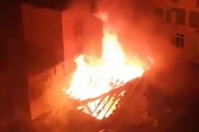 Incêndio atinge imóvel em Copacabana