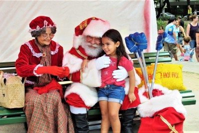 Escola de Papai Noel faz curso gratuito para os 'Bons Velhinhos'