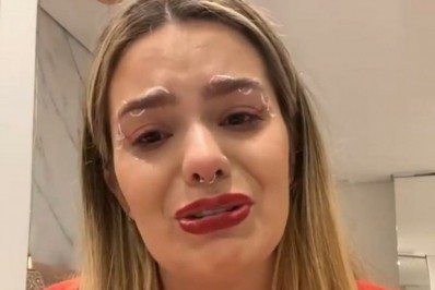 Aos prantos, Viih Tube desabafa sobre ataque de ódio: 'Esse assunto me machuca muito'