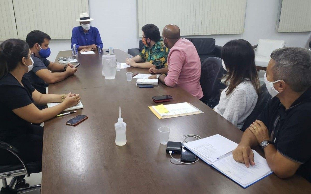 Rod&iacute;zio de secret&aacute;rios: sete trocas em nove meses de governo. Na C&acirc;mara a lideran&ccedil;a tamb&eacute;m vai mudar pela segunda vez. 