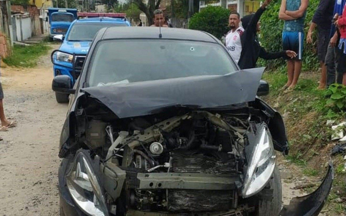 Assaltantes são presos após perseguição em Itaboraí, um deles tentou se camuflar como botijão de gás