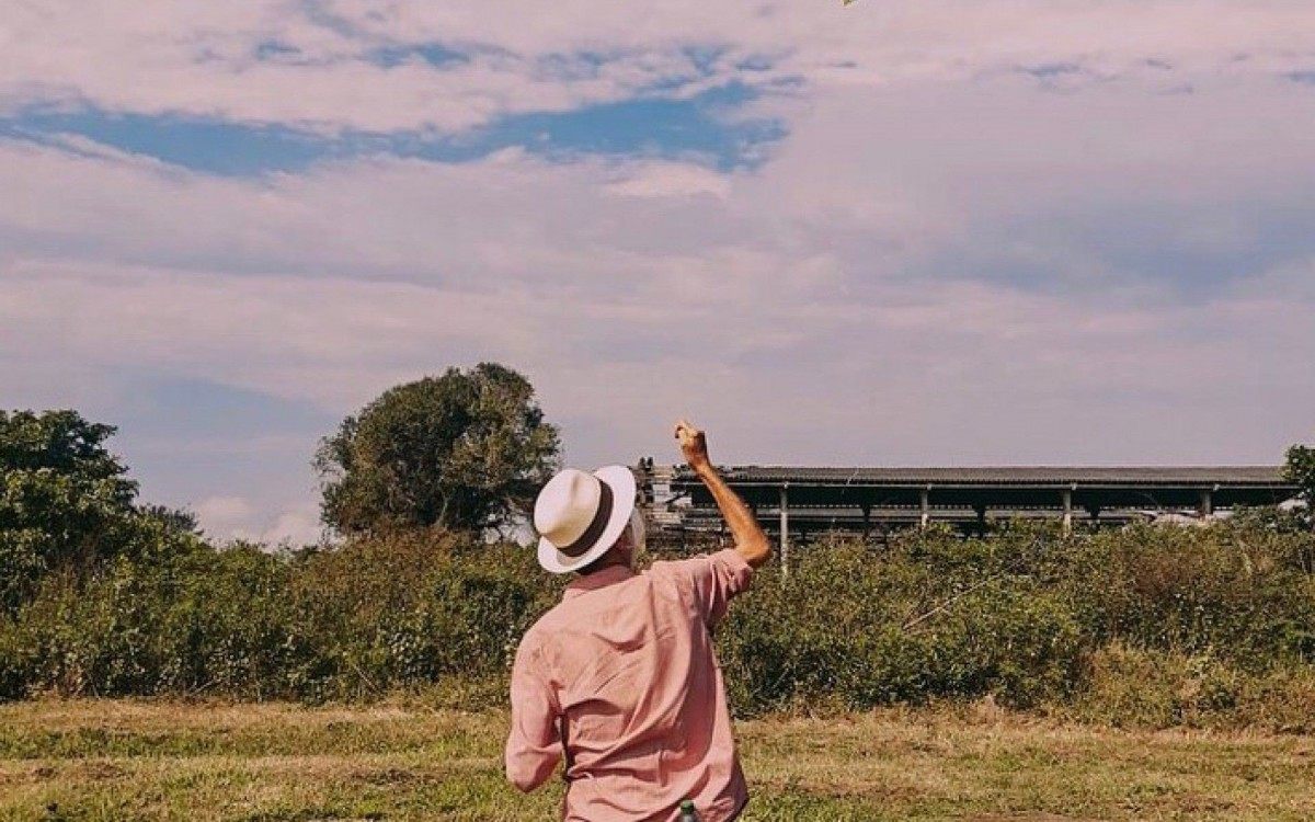 Z&eacute; soltando pipa no pip&oacute;dromo, rec&eacute;m inaugurado 