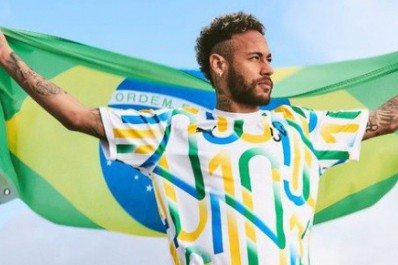 Antes de jogo da Liga dos Campeões, Neymar empolga torcedores do Flamengo ao ouvir música de Gabigol