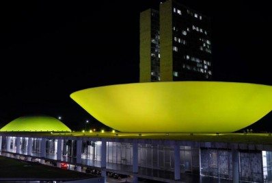 Câmara aprova mudanças na LDO para garantir recursos ao Auxílio Brasil