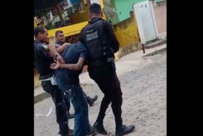 Assaltante se 'camufla' de botijão de gás, mas acaba preso em Itaboraí