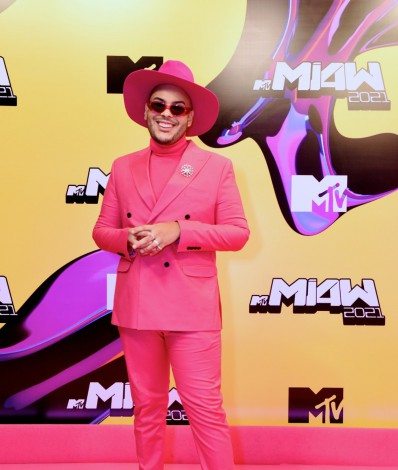 Hugo Gloss - RODRIGO TREVISAN