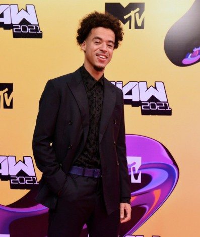 L7nnon - RODRIGO TREVISAN