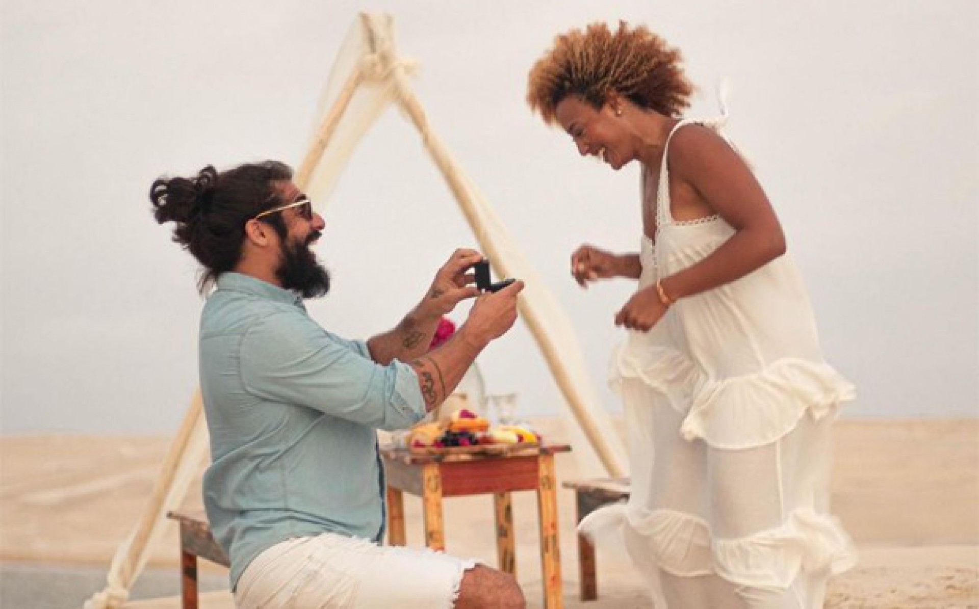 Sheron Menezzes está noiva de Saulo Camelo - Reprodução Internet