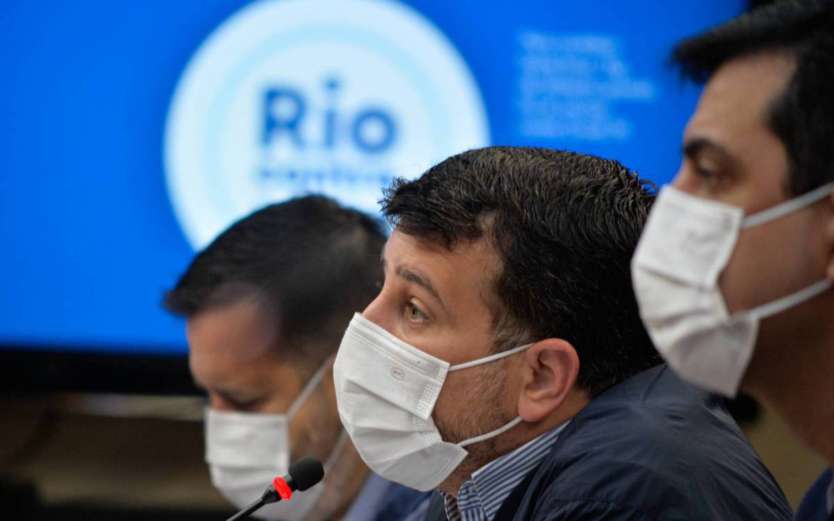 Rio de Janeiro - 24/09/2021 - Cidade/ Sa&uacute;de/ Vicina&ccedil;&atilde;o/ -  O secret&aacute;rio Municipal de Sa&uacute;de, Daniel Soranz, durante o boletim epidemiologico sobre a covid-19 no centro de operacoes  nesta sexta (25).. Foto : Fabio Costa/ Agencia O Dia