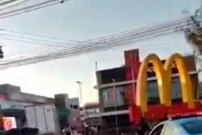 Acidente entre ônibus e moto deixa vítima fatal na Av. das Américas