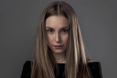 'A Menina que Matou os Pais' foi filme que mais cresceu no Google na semana