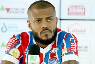 Atacante que integrou o 'Bonde da Stella' no Flamengo é apresentado pelo Bahia