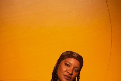 Mostra Maré de Música reúne Larissa Luz e o duo Yoùn neste sábado