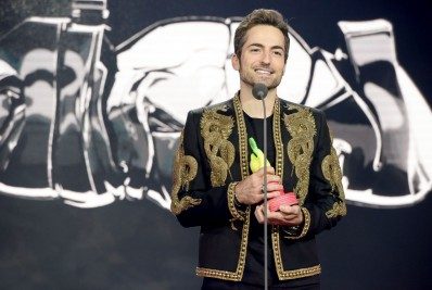 Thales Bretas homenageia Paulo Gustavo no MTV Miaw