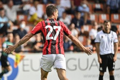 Terceira geração: Filho de Paolo Maldini marca, e Milan vence o Spezia no Italiano