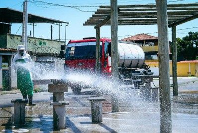 Belford Roxo realiza sanitização na Praça de Santa Amélia