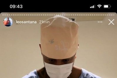 Lore Improta e Léo Santana chegam a hospital de Salvador