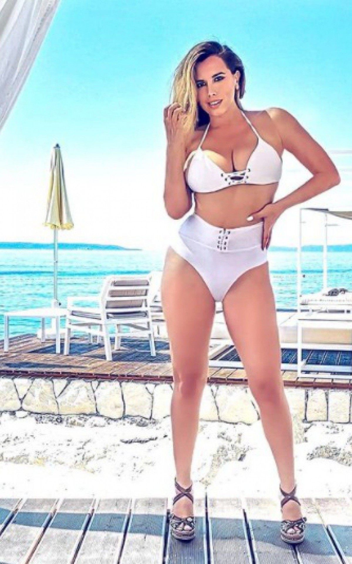 Dino Drpi e Nives Celsius fizeram sexo em est&aacute;dio