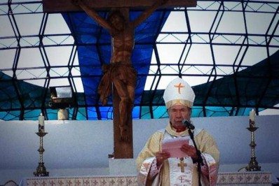 Arcebispo emérito de Brasília morre de covid-19