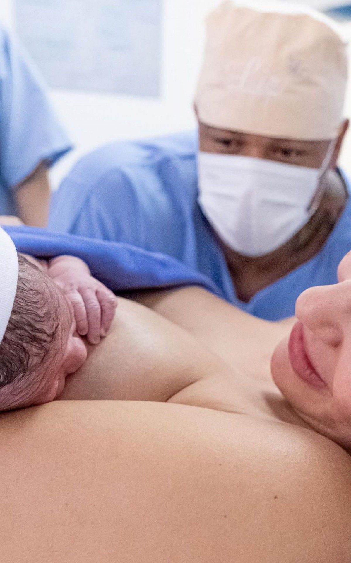 Lore Improta mostra seu parto humanizado