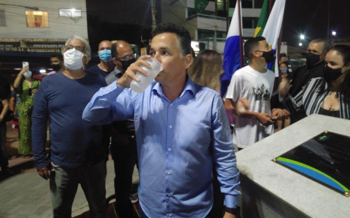 Molhou o bico e saiu de fininho do PDT 