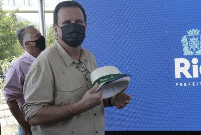 Paes crê em fim do 'passaporte da vacina' ainda em outubro: 'não é eterno'