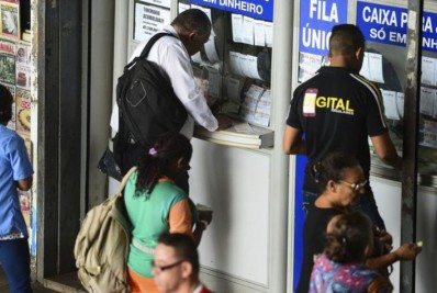 Polícia Federal investiga lotérica suspeita de desviar R$ 19 milhões do auxílio emergencial