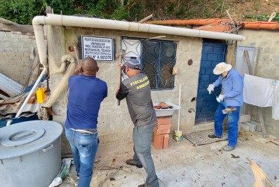 Prefeitura de Mangaratiba derruba construções irregulares em áreas de proteção ambiental