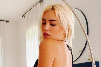 Astro do futebol mundial faz comentário picante em foto de cantora que fez parceria com Pabllo Vittar