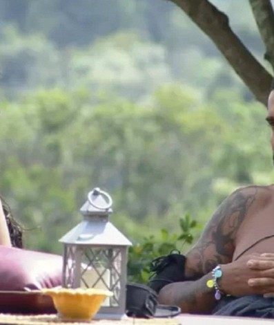 Bil Araújo conversa com Aline Mineiro sobre seu estado emocional após deixar o 'BBB21' - Reprodução/PlayPlus