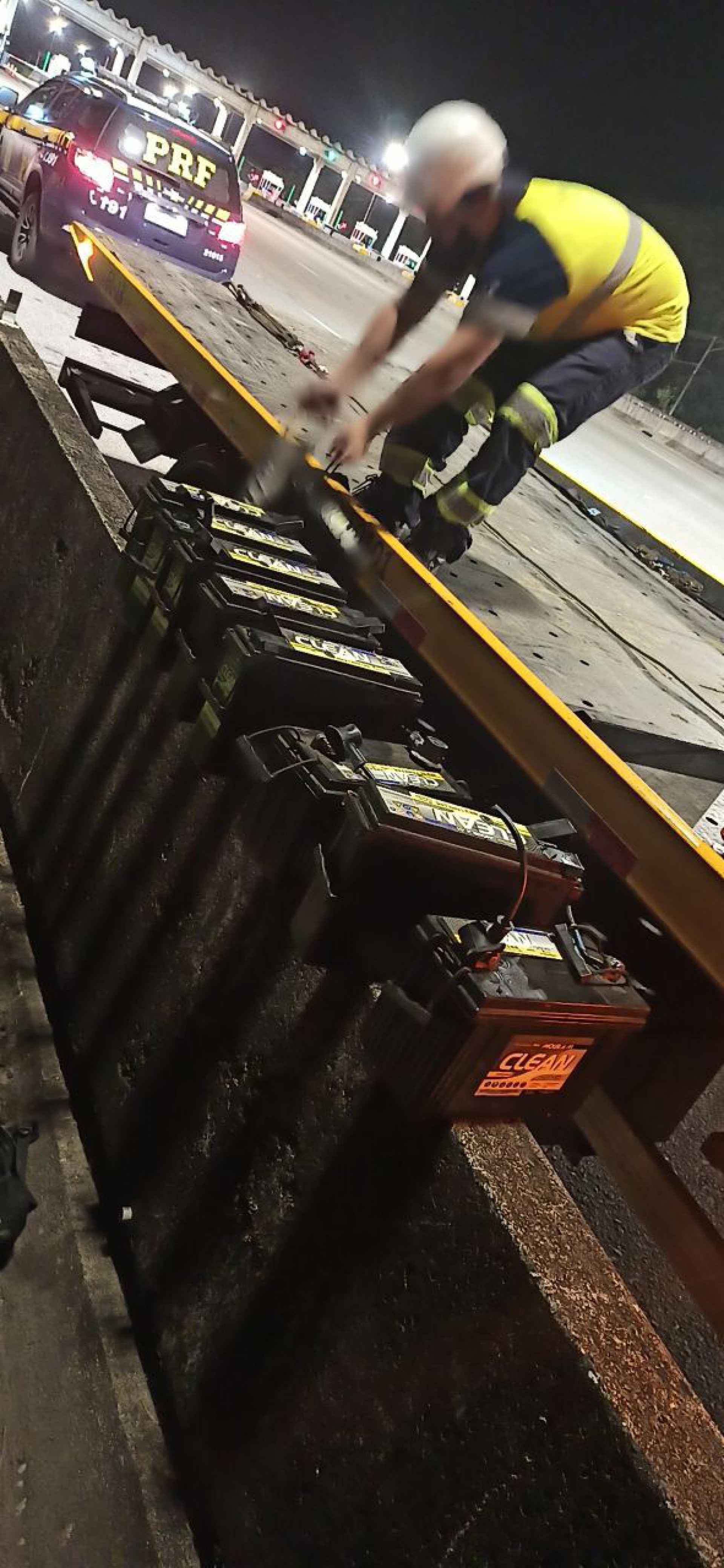 PRF frustra furto de bateria da torre de telefonia em Casimiro de Abreu
 - Divulgação