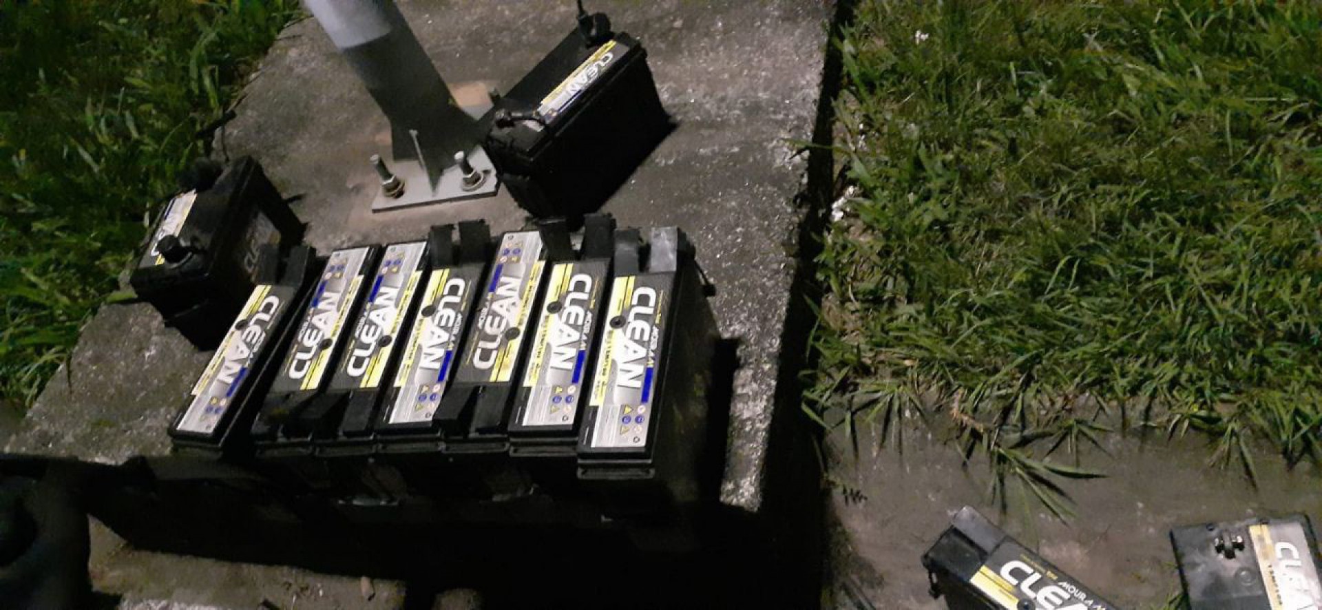 PRF frustra furto de bateria da torre de telefonia em Casimiro de Abreu
 - Divulgação