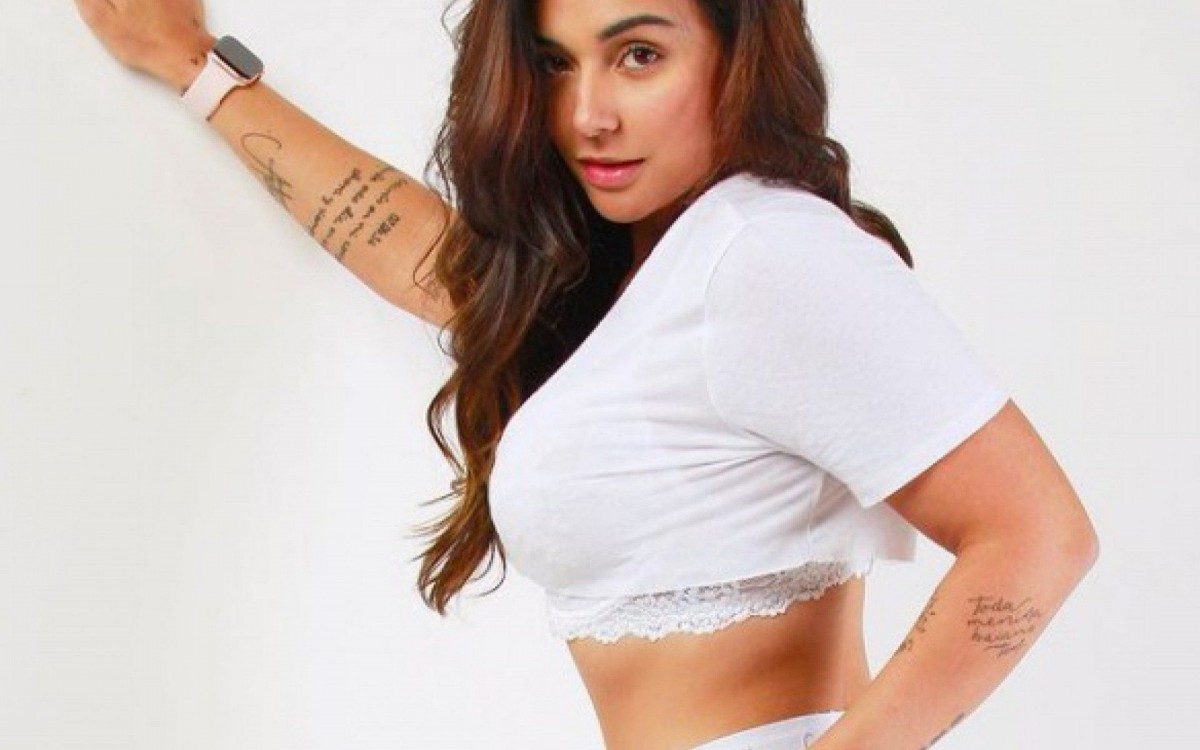 Caroline Sitonio &eacute; casada com Vina