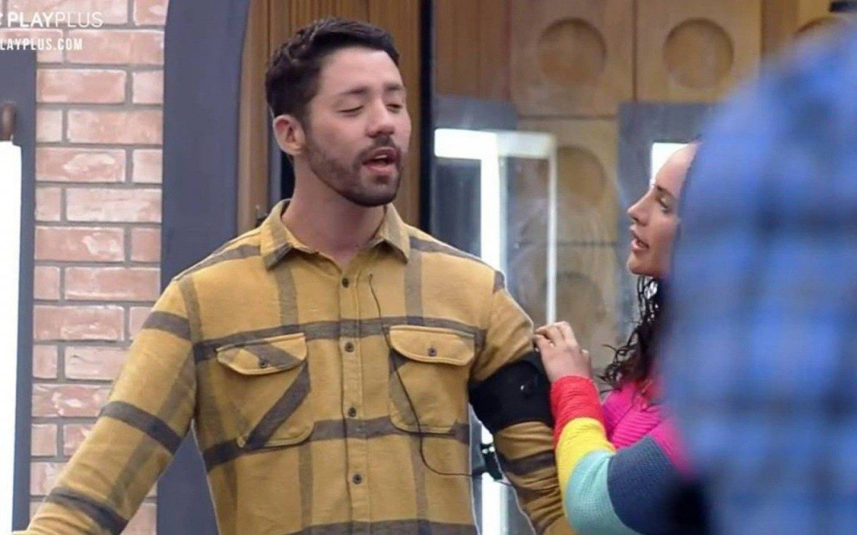 Rico gera punição após formação da roça - Reprodução/Playplus