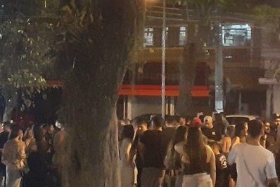 Praça da Colina em Volta Redonda continua registrando aglomeração