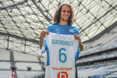 Elenco do Marseille está insatisfeito com Guendouzi, jogador envolvido em polêmica com Gerson