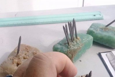 Guarda Municipal de Maricá evita assaltos retirando artefato que fura pneus